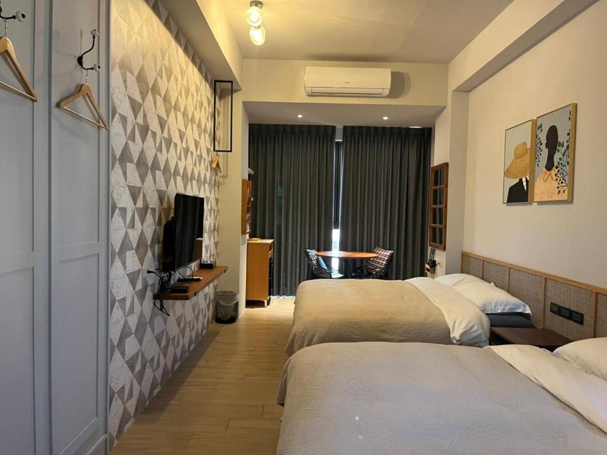 Fu'S House 52 Hotel Tainan Buitenkant foto